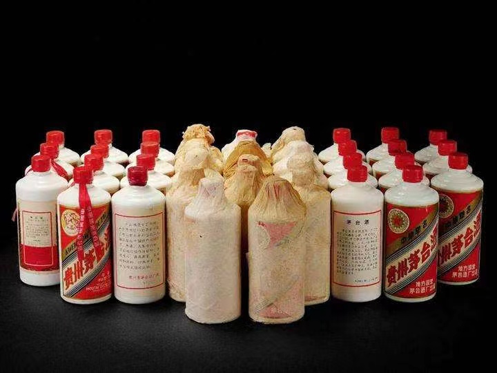 喀什老酒回收上门哪里回收(附近上门回收茅台酒）?